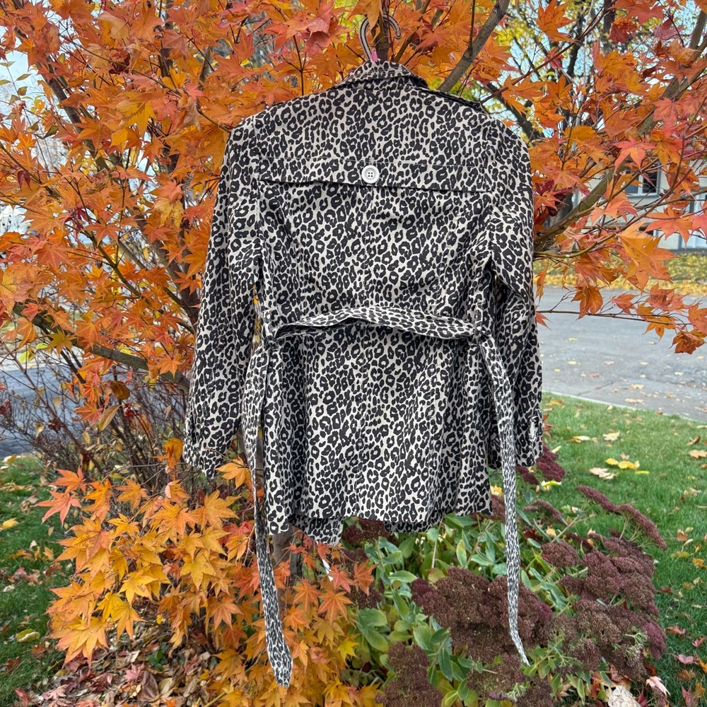 Joujou Leopard Print Trench Coat (Girls Size 10/12 Medium) - Picture 2 of 7